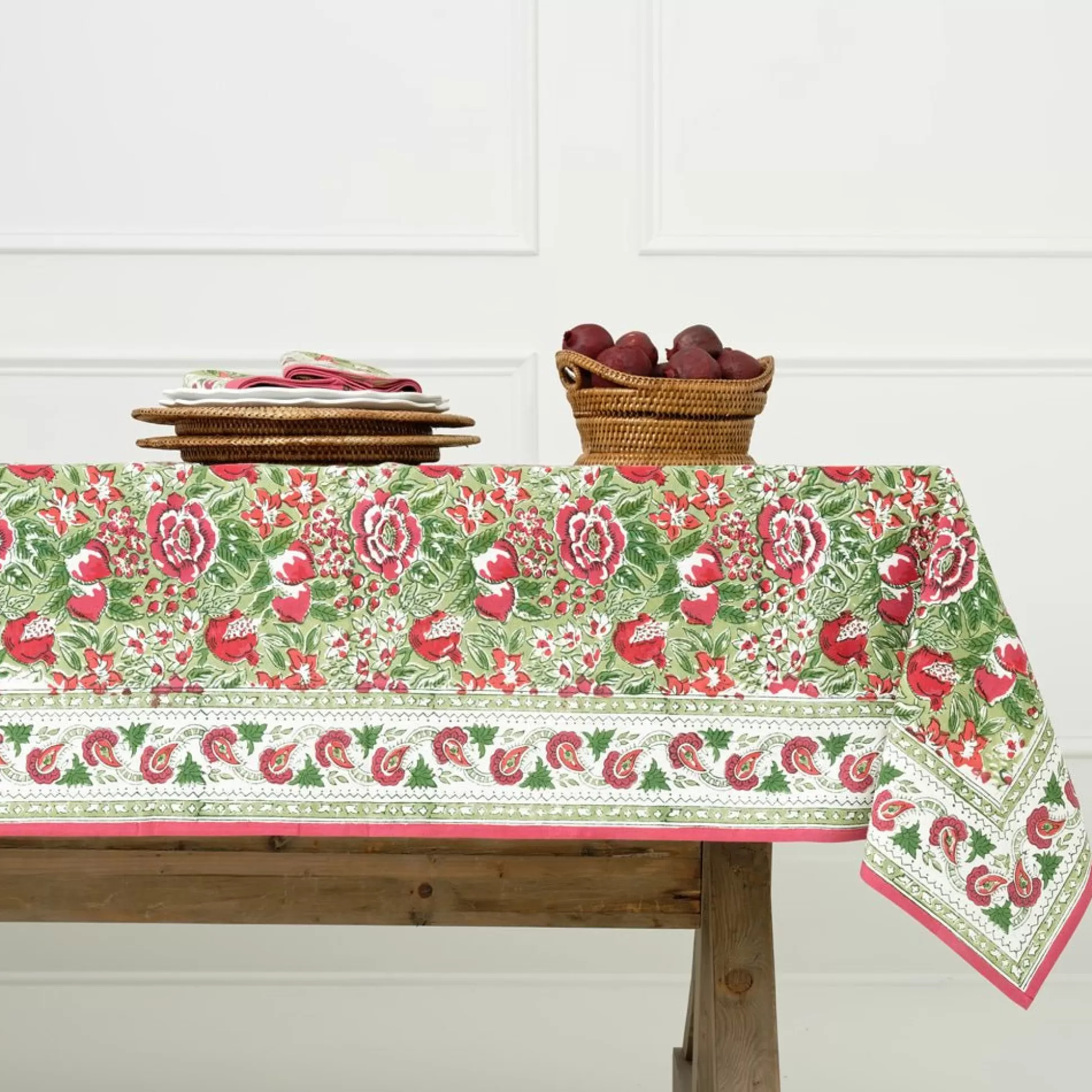 Pomegranate Inc. Tablecloths*Autumn Orchard Tablecloth