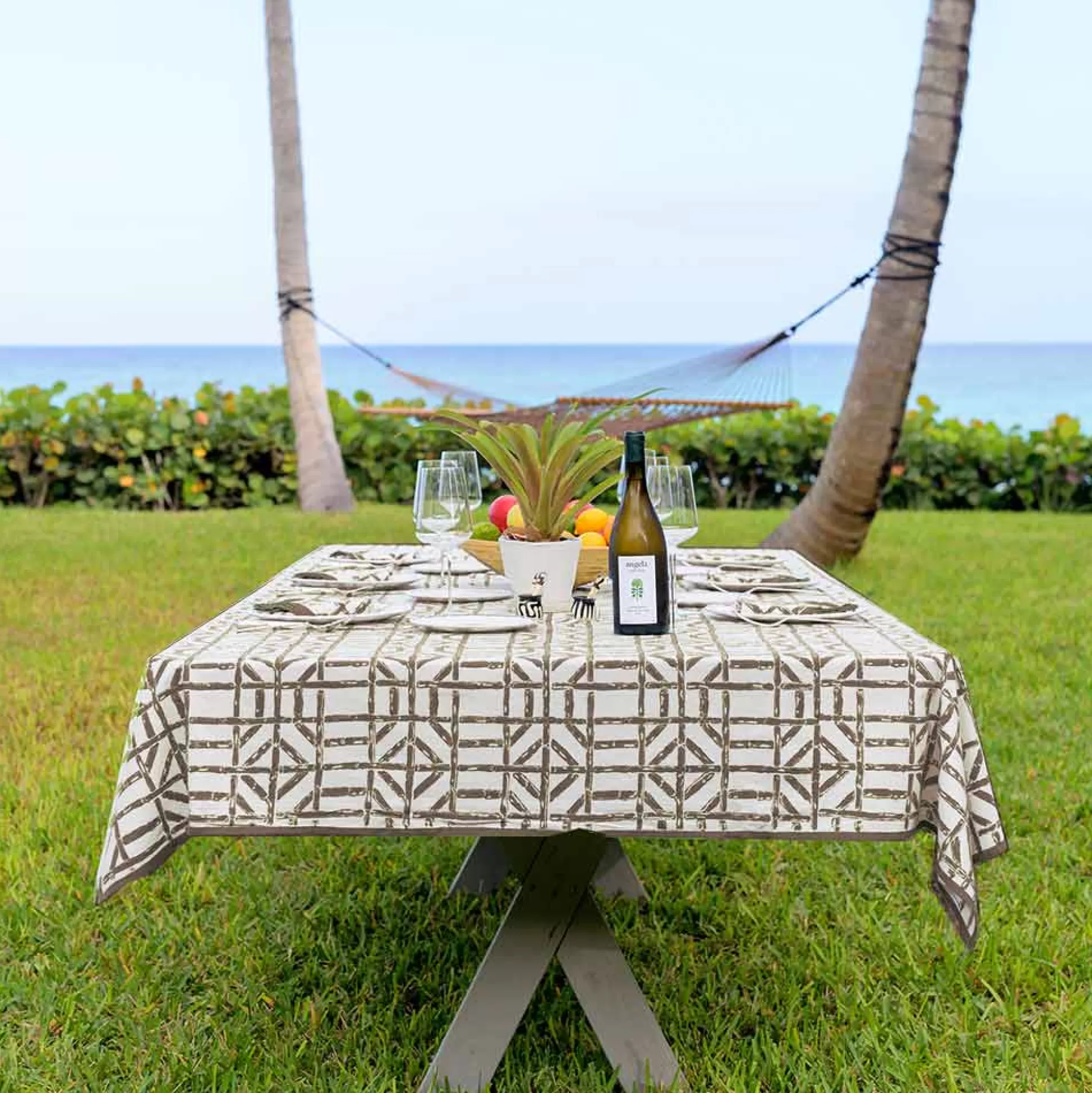 Pomegranate Inc. Tablecloths*Brown Bamboo Tablecloth