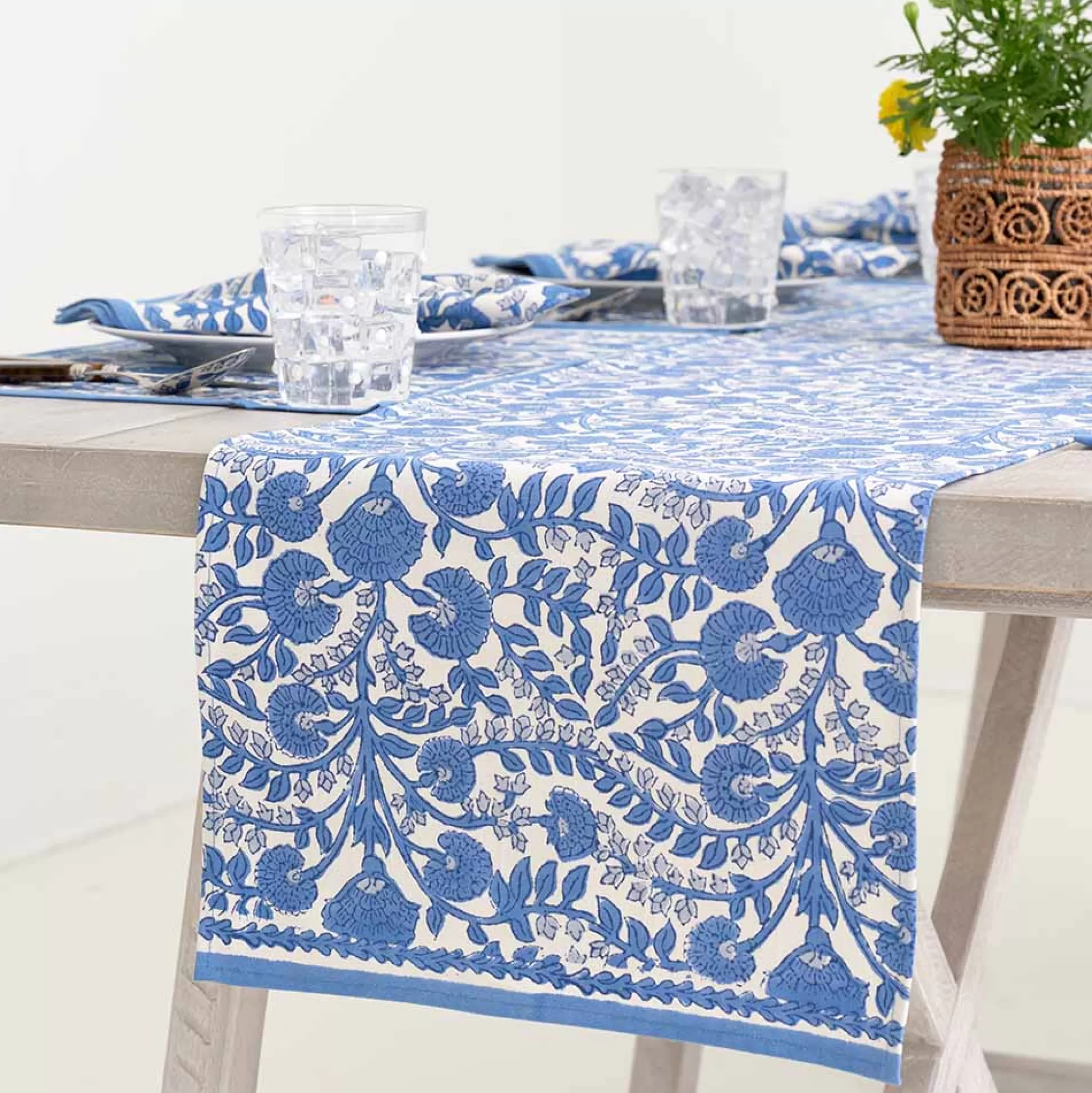 Pomegranate Inc. Table Runners*Cactus Flower Blue Table Runner