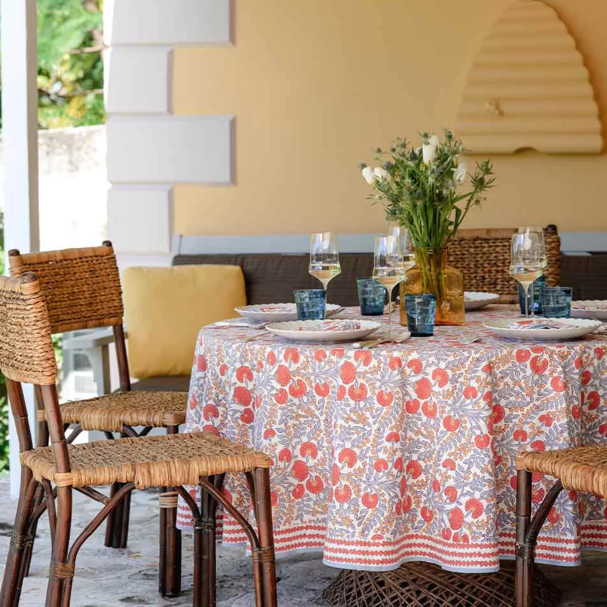 Pomegranate Inc. Tablecloths*Cactus Flower Ivory Tablecloth