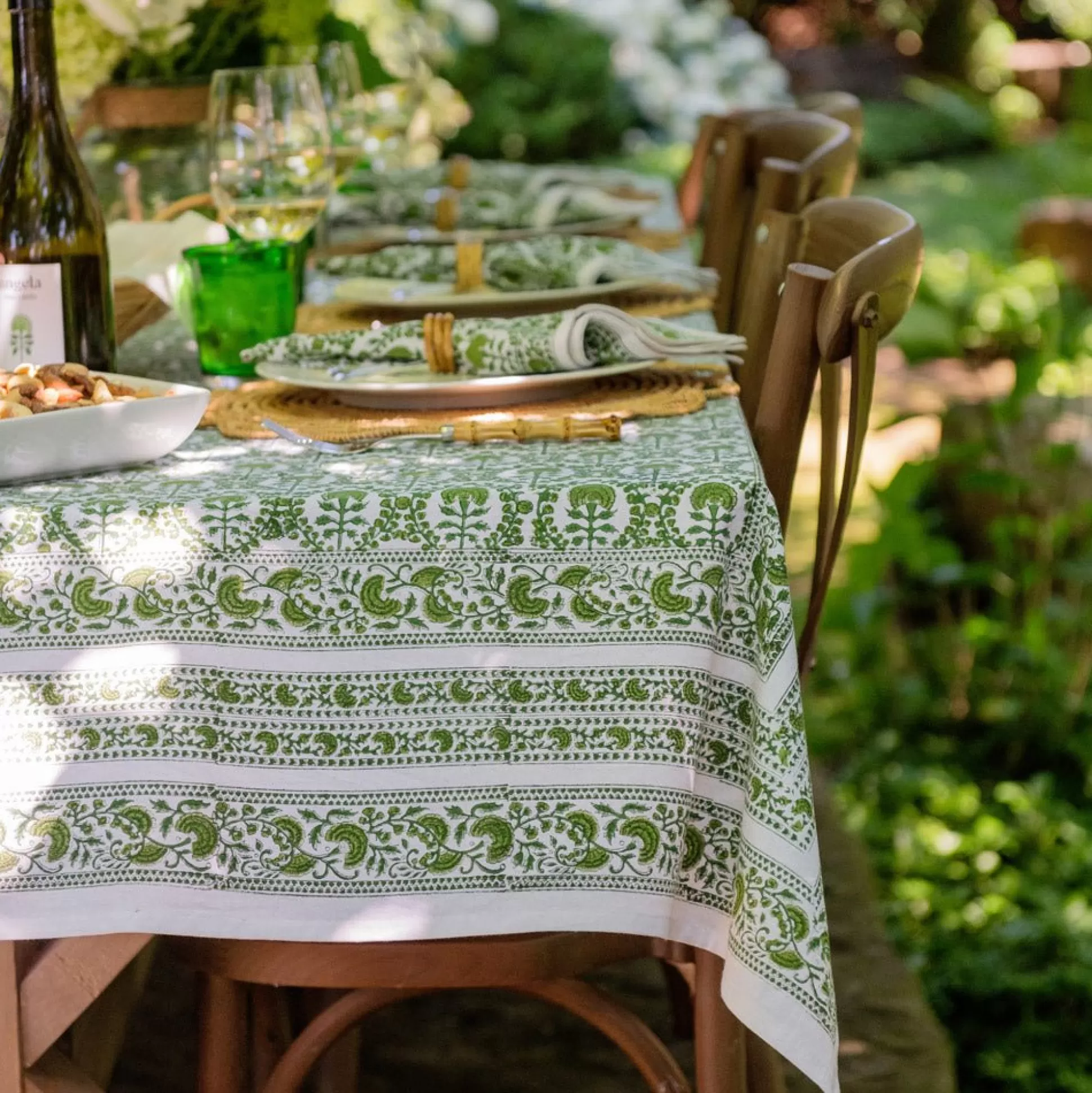 Pomegranate Inc. Tablecloths*Caroline Green Tablecloth