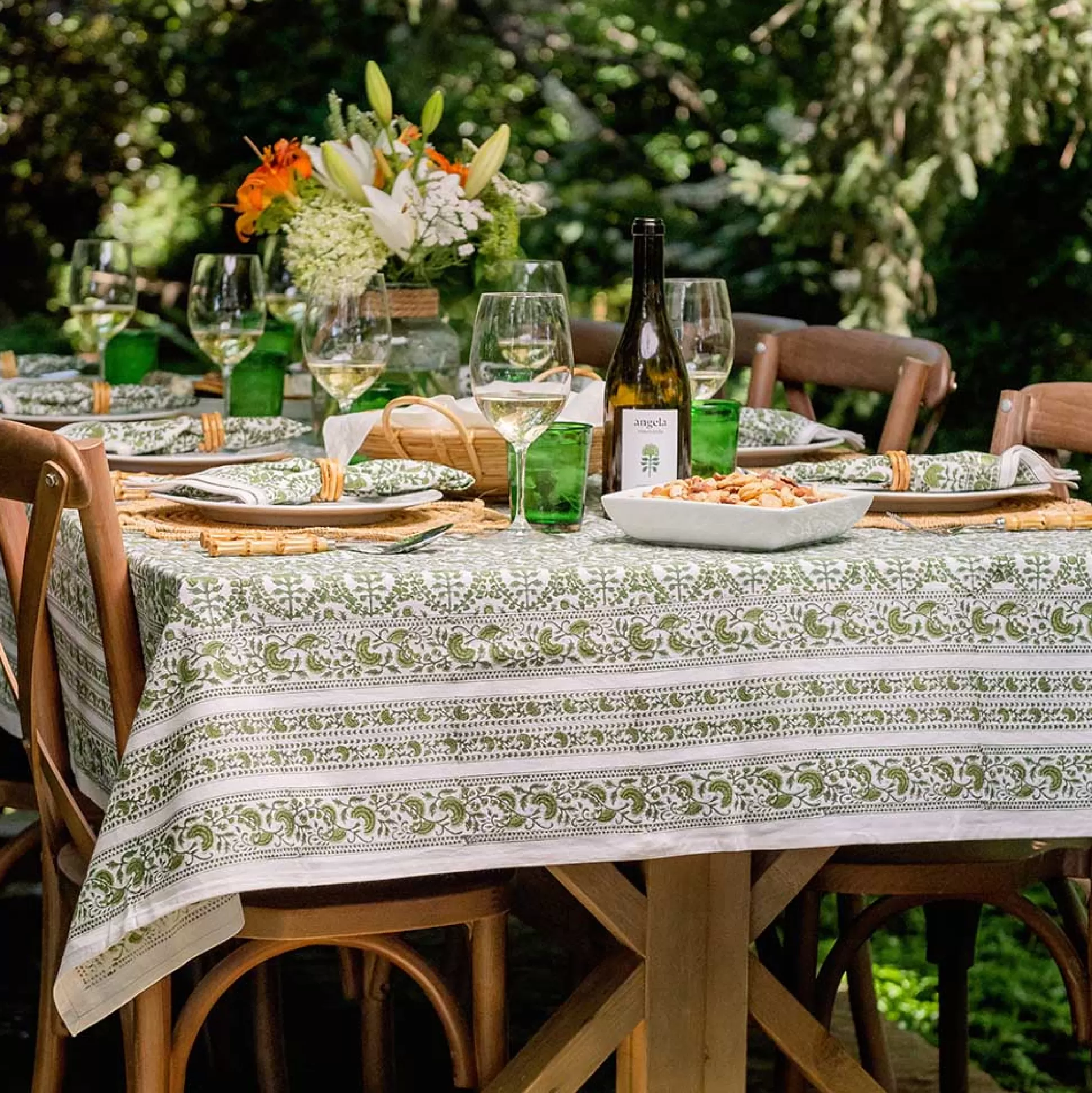 Pomegranate Inc. Tablecloths*Caroline Green Tablecloth