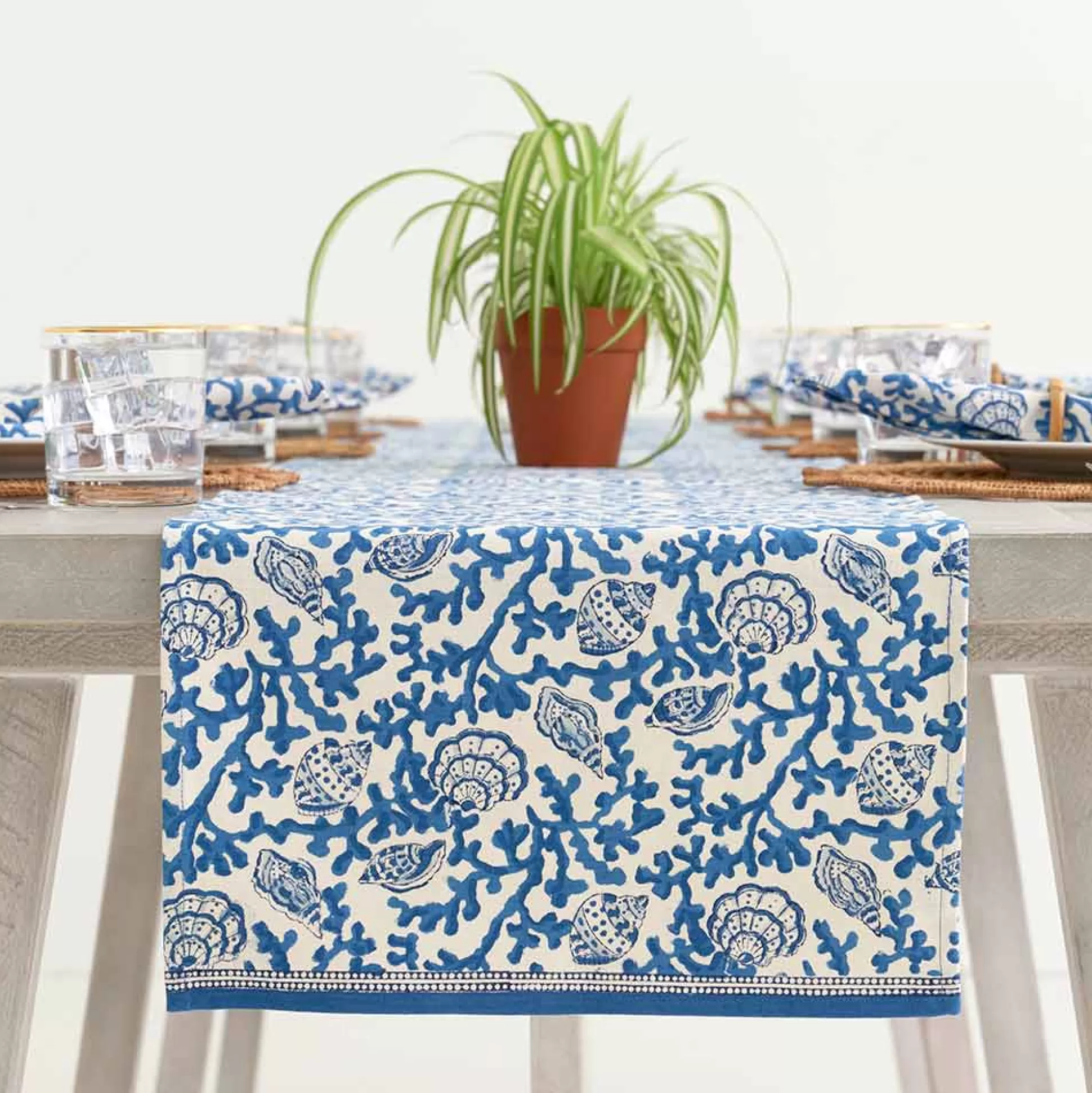 Pomegranate Inc. Table Runners*Coral & Shell Blue Table Runner