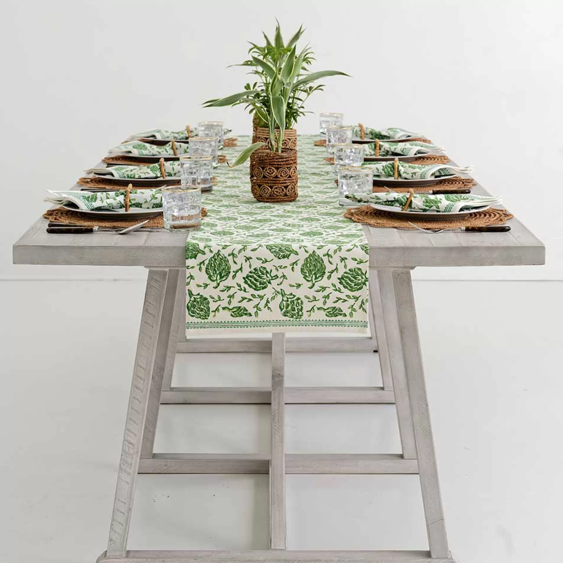 Pomegranate Inc. Table Runners*Dancing Artichokes Green Table Runner