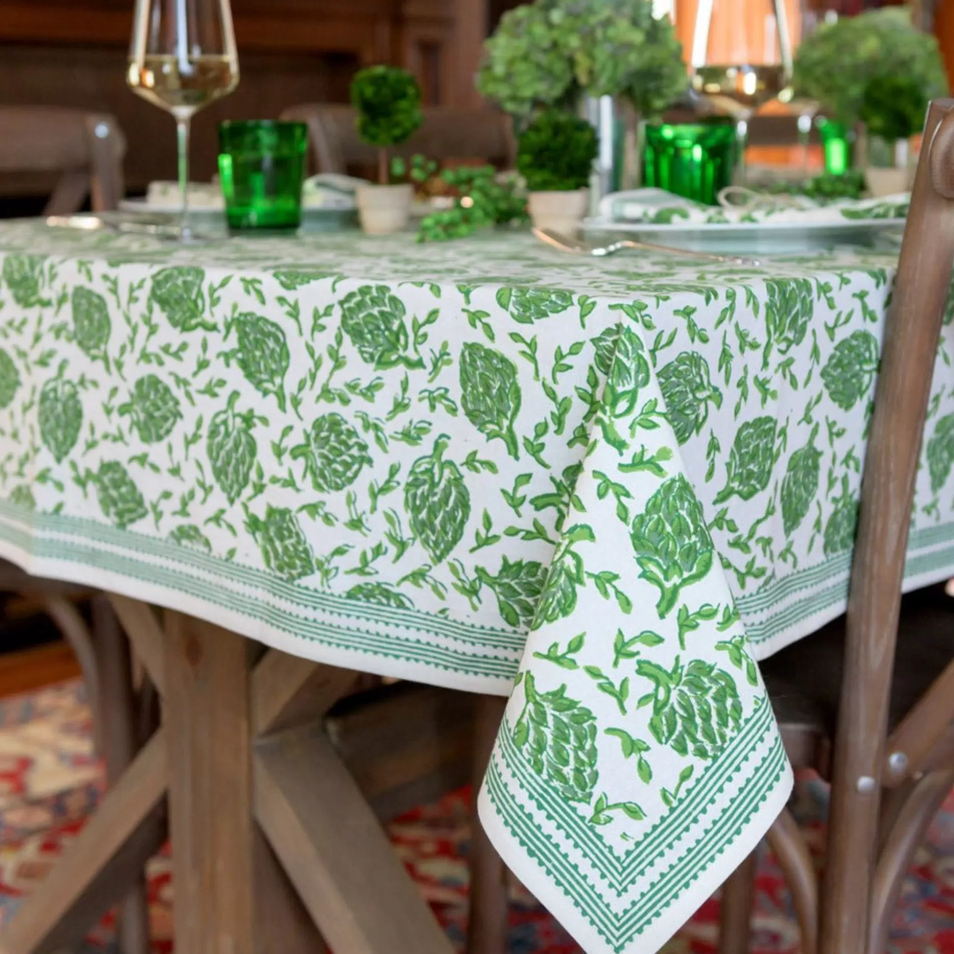 Pomegranate Inc. Tablecloths*Dancing Artichokes Green Tablecloth