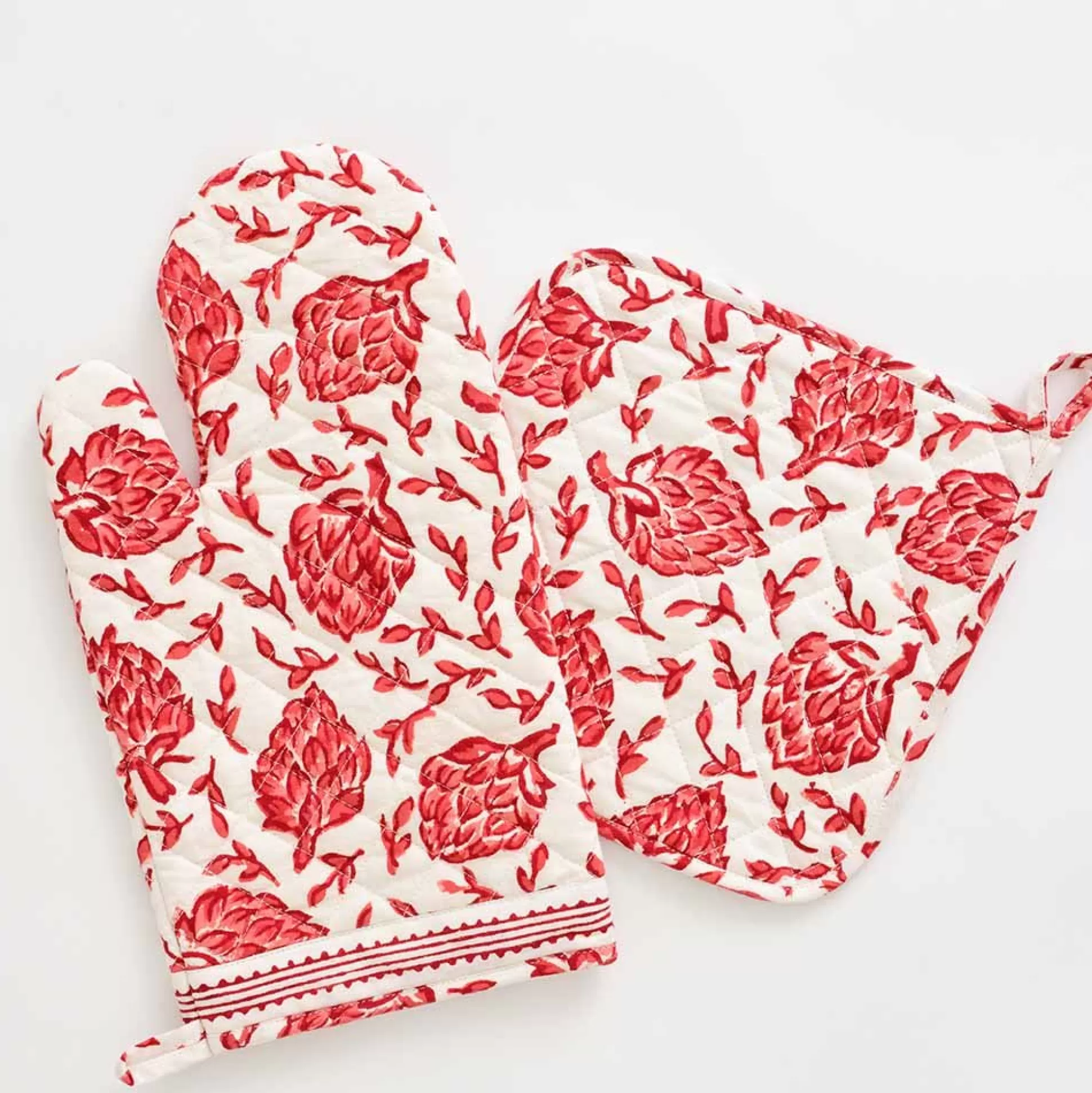 Pomegranate Inc. Oven Mitts*Dancing Artichokes Red Oven Mitt Set