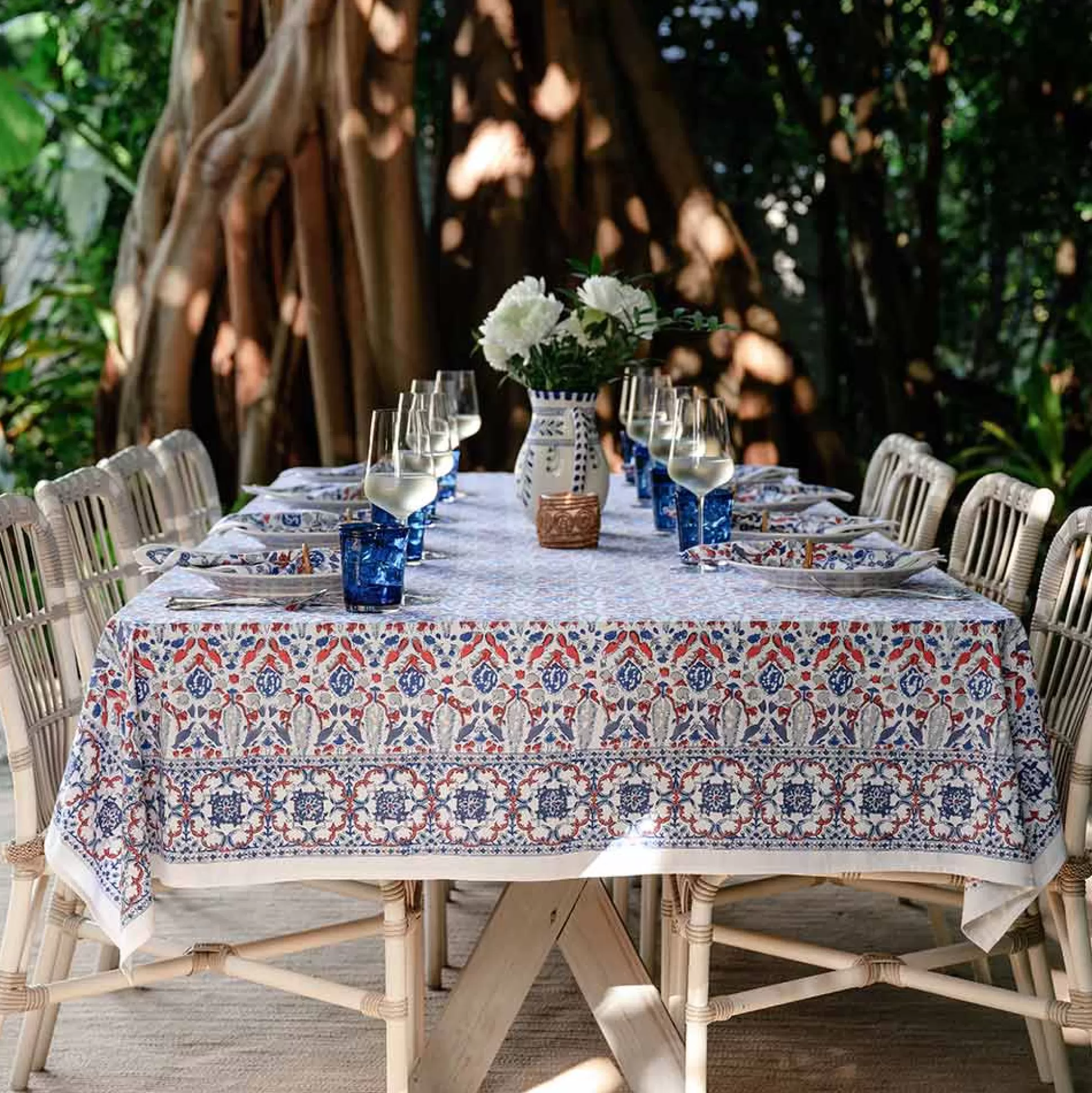 Pomegranate Inc. Tablecloths*Dove & Cypress Blue & Persimmon Tablecloth