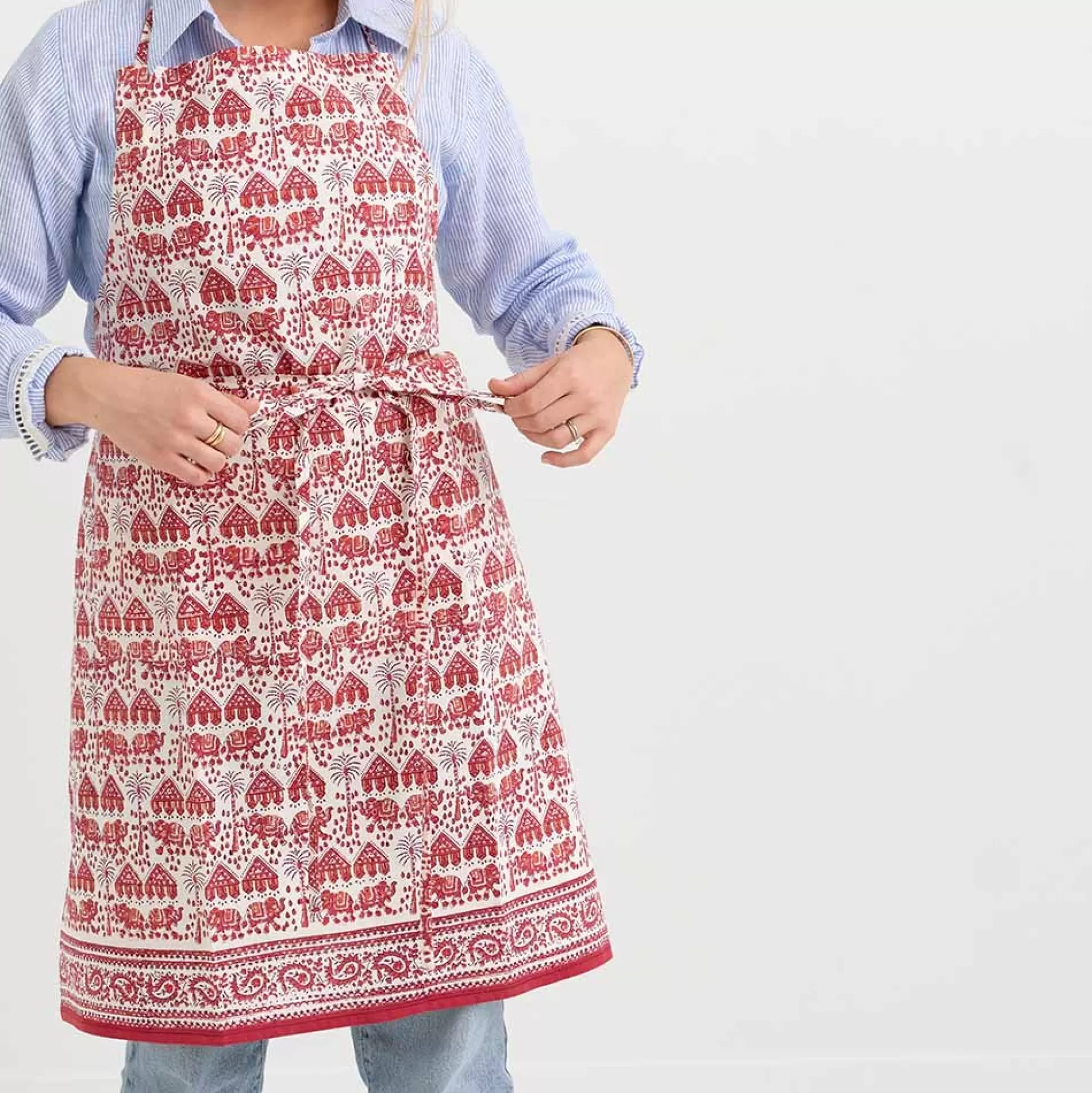 Pomegranate Inc. Aprons*Elephant Parade Red Apron