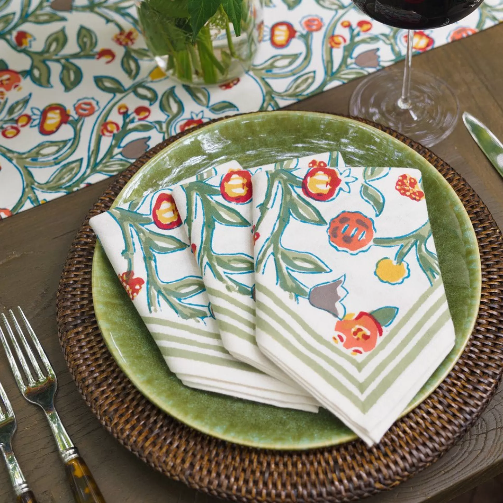 Pomegranate Inc. Napkins*Emma Crimson & Clover Napkins | Set Of 4