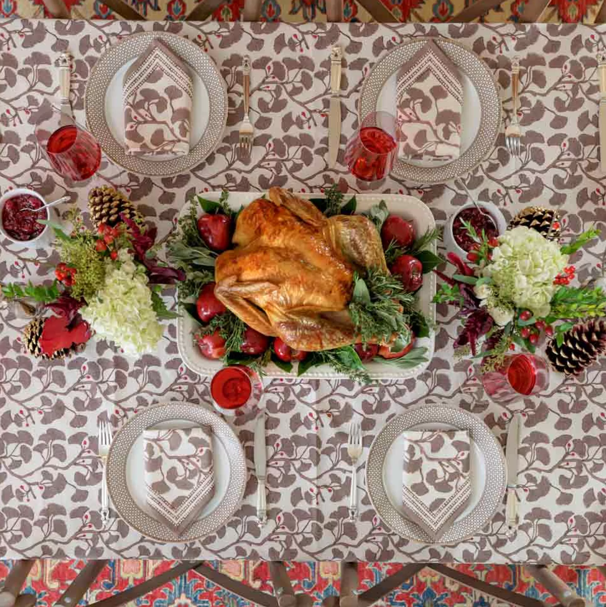 Pomegranate Inc. Tablecloths*Ginkgo Taupe Tablecloth