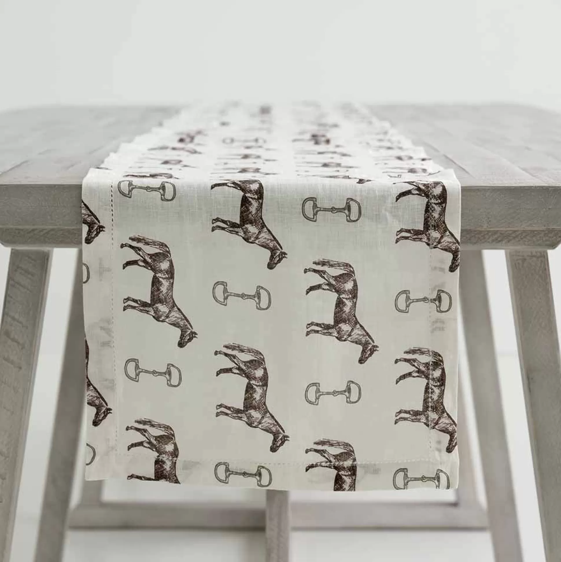 Pomegranate Inc. Table Runners*Horse And Snaffle Linen Table Runner