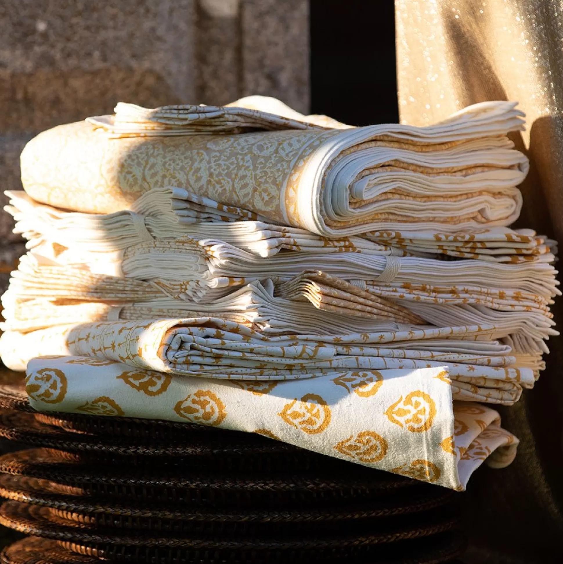 Pomegranate Inc. Napkins*India Hicks Home Seashell Golden Napkin | Set Of 4