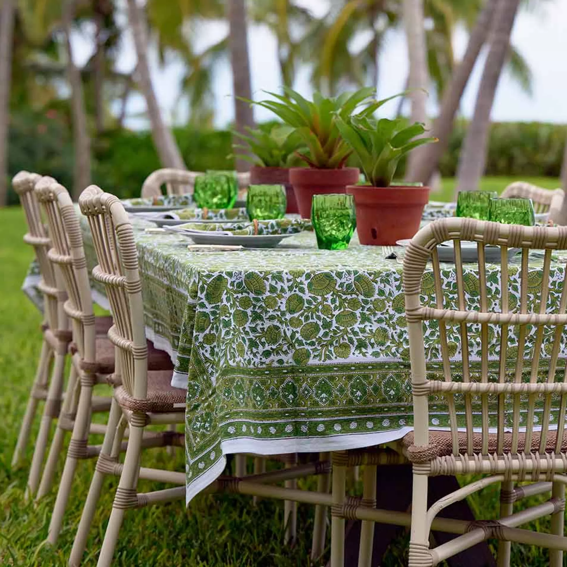 Pomegranate Inc. Tablecloths*Jade Blossom Tablecloth