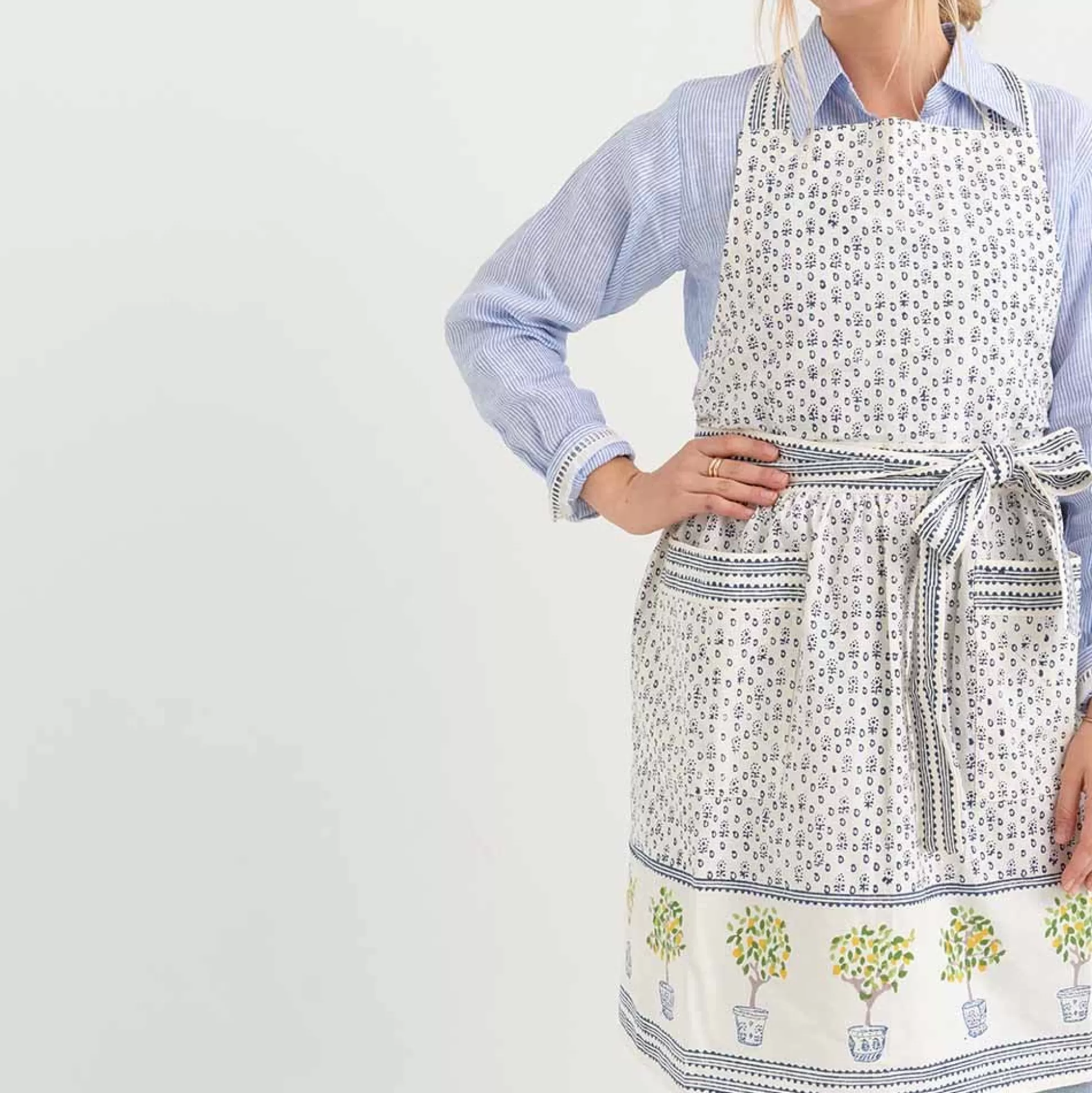 Pomegranate Inc. Aprons*Lemon Topiary Apron