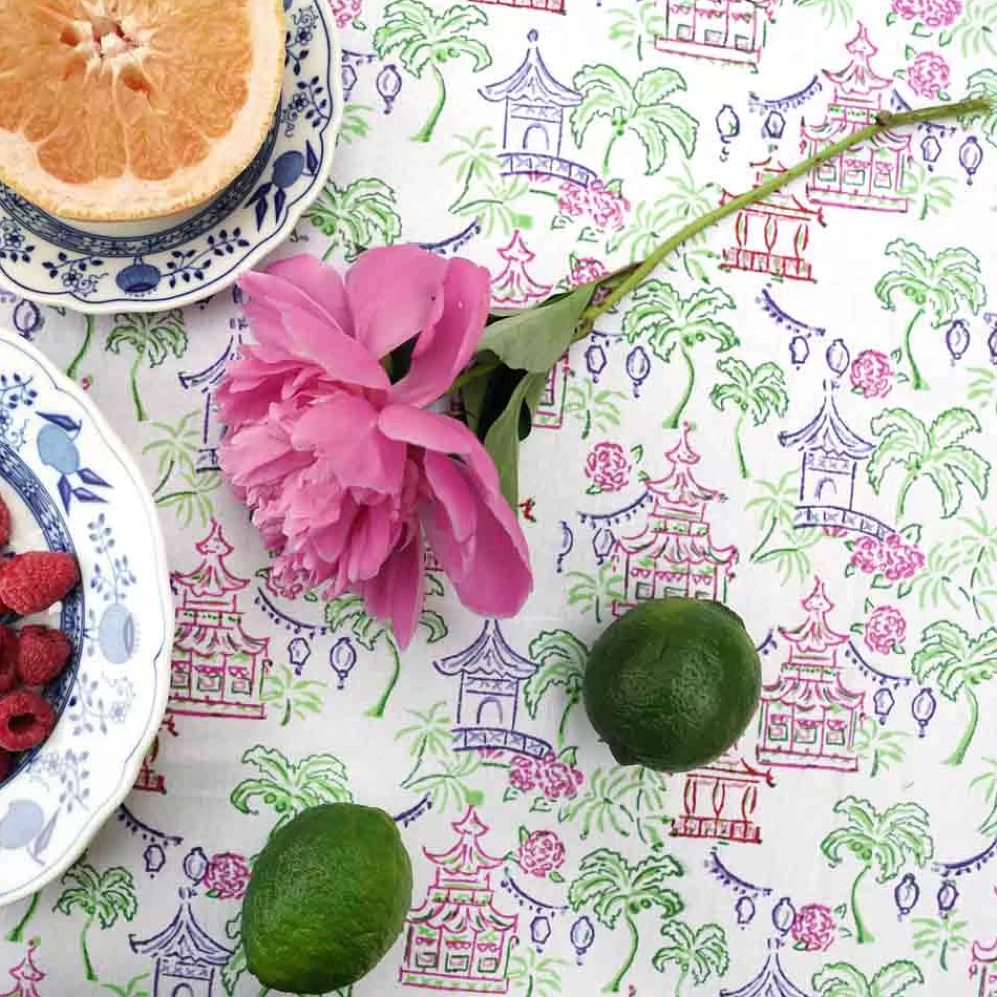 Pomegranate Inc. Tablecloths*Palms & Pagodas Tablecloth