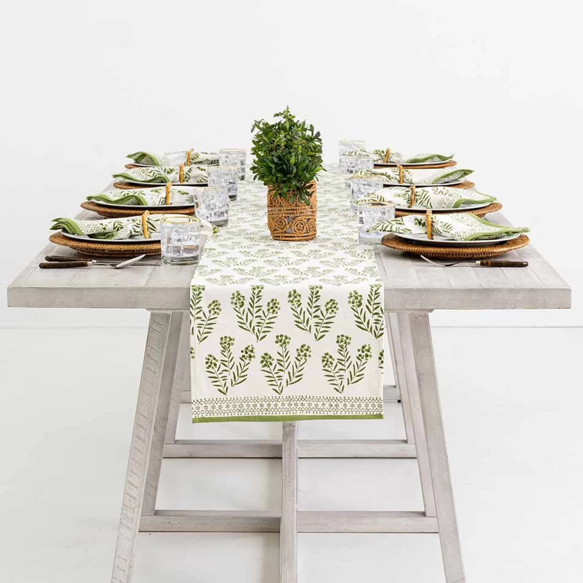 Pomegranate Inc. Table Runners*Phlox Green Table Runner