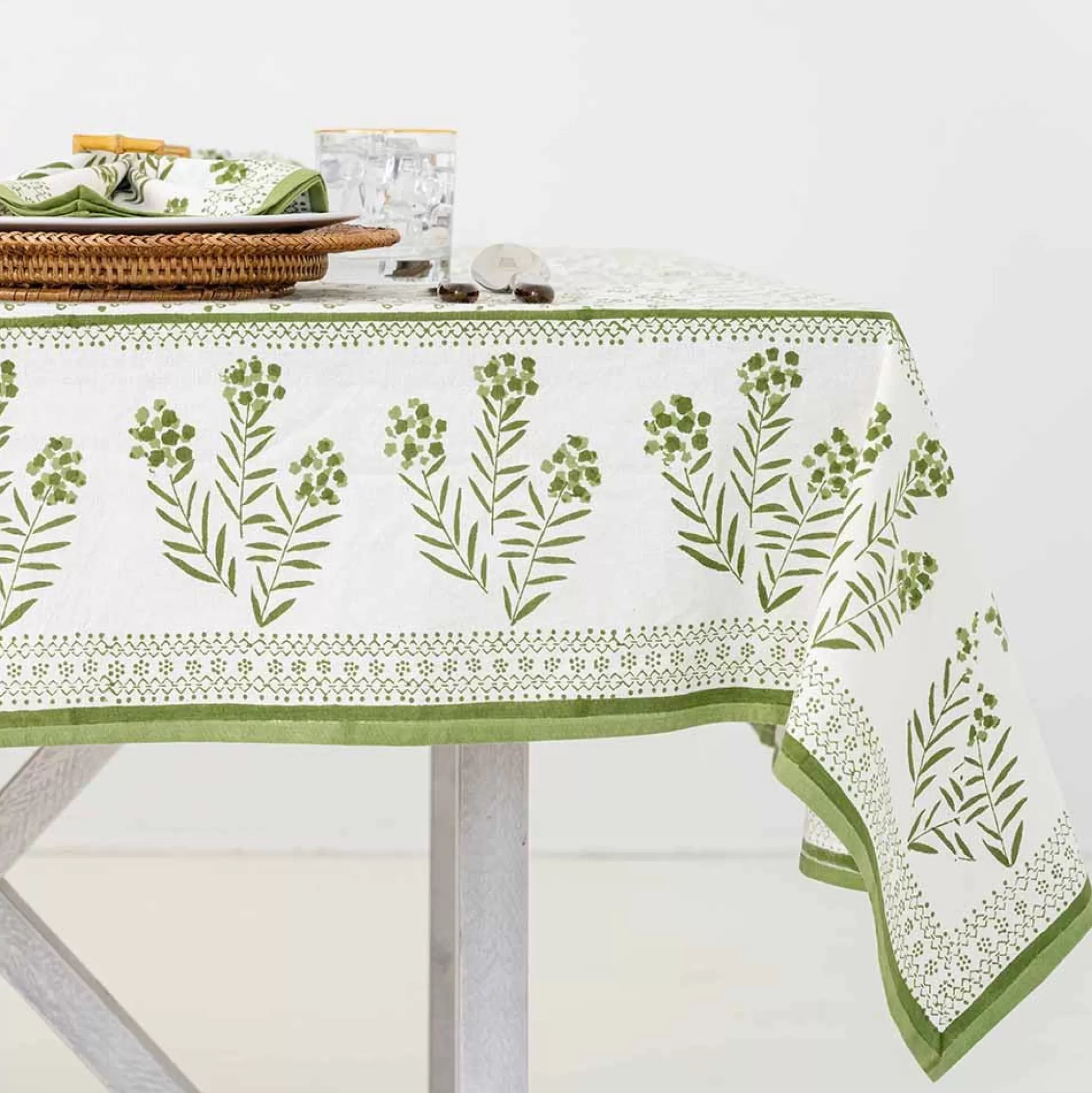 Pomegranate Inc. Tablecloths*Phlox Green Tablecloth