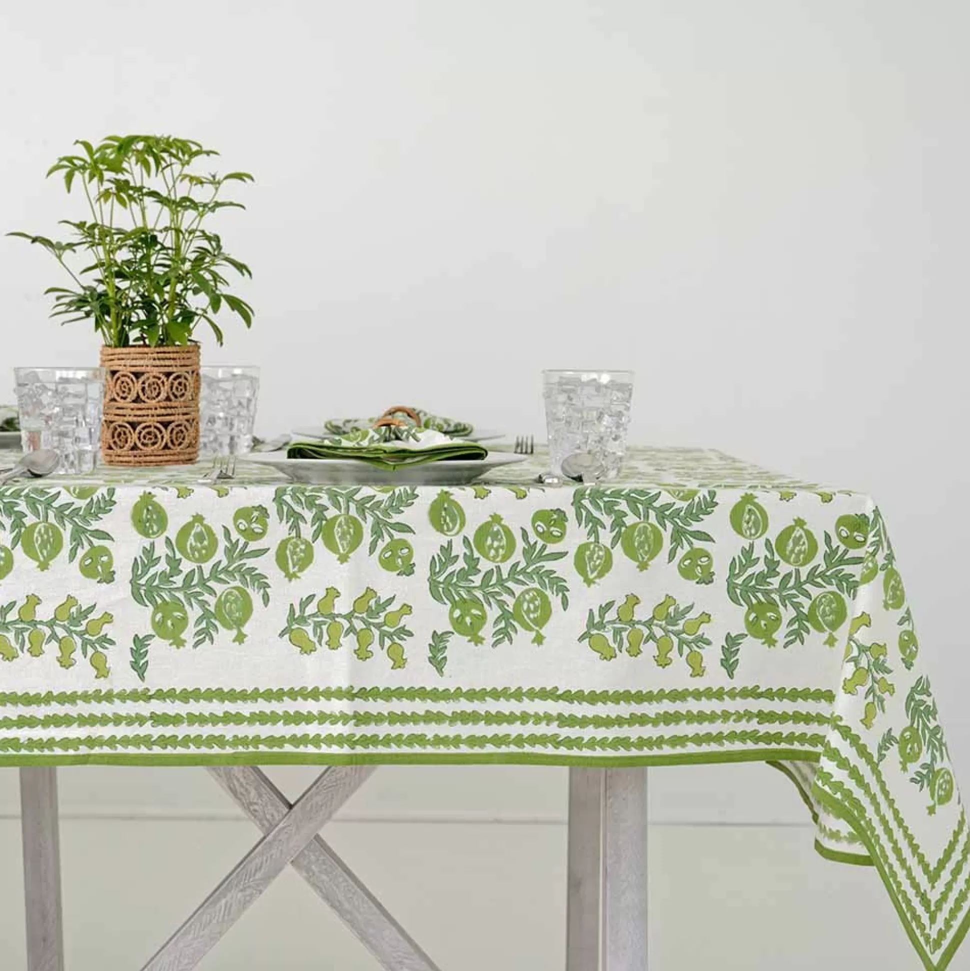 Pomegranate Inc. Tablecloths*Pom Bells Green Tablecloth