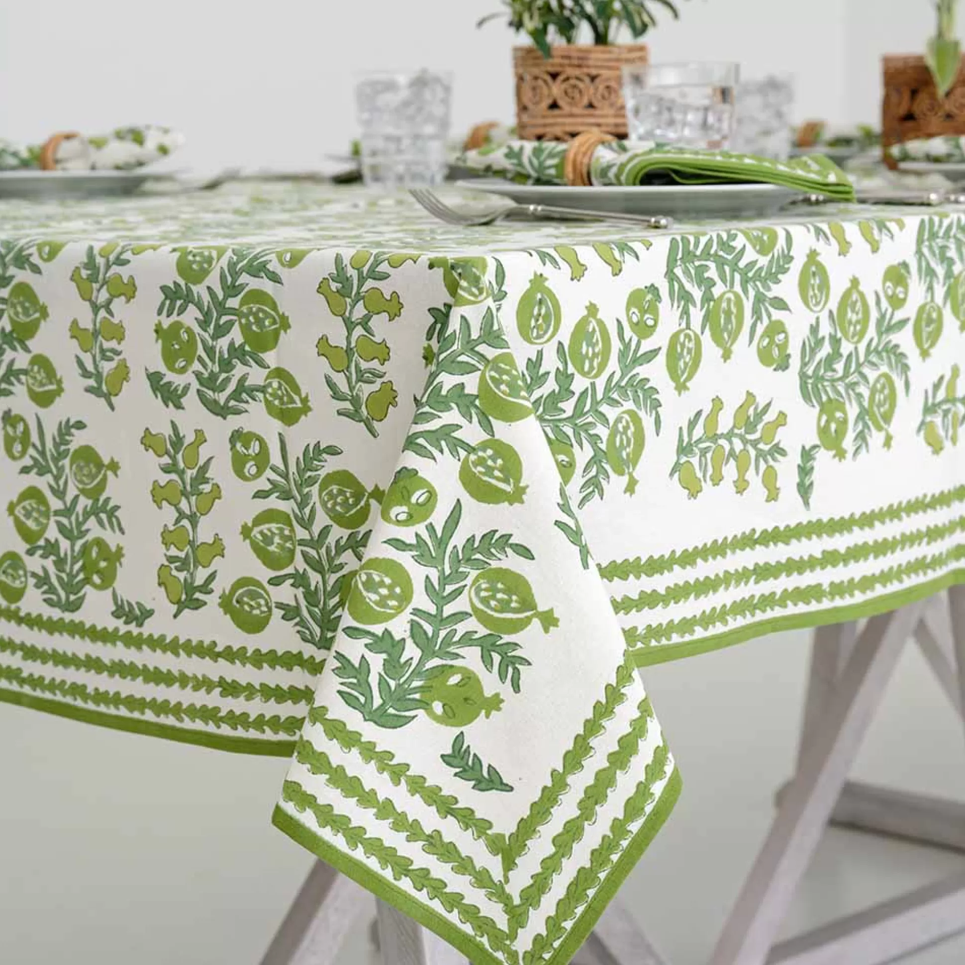 Pomegranate Inc. Tablecloths*Pom Bells Green Tablecloth