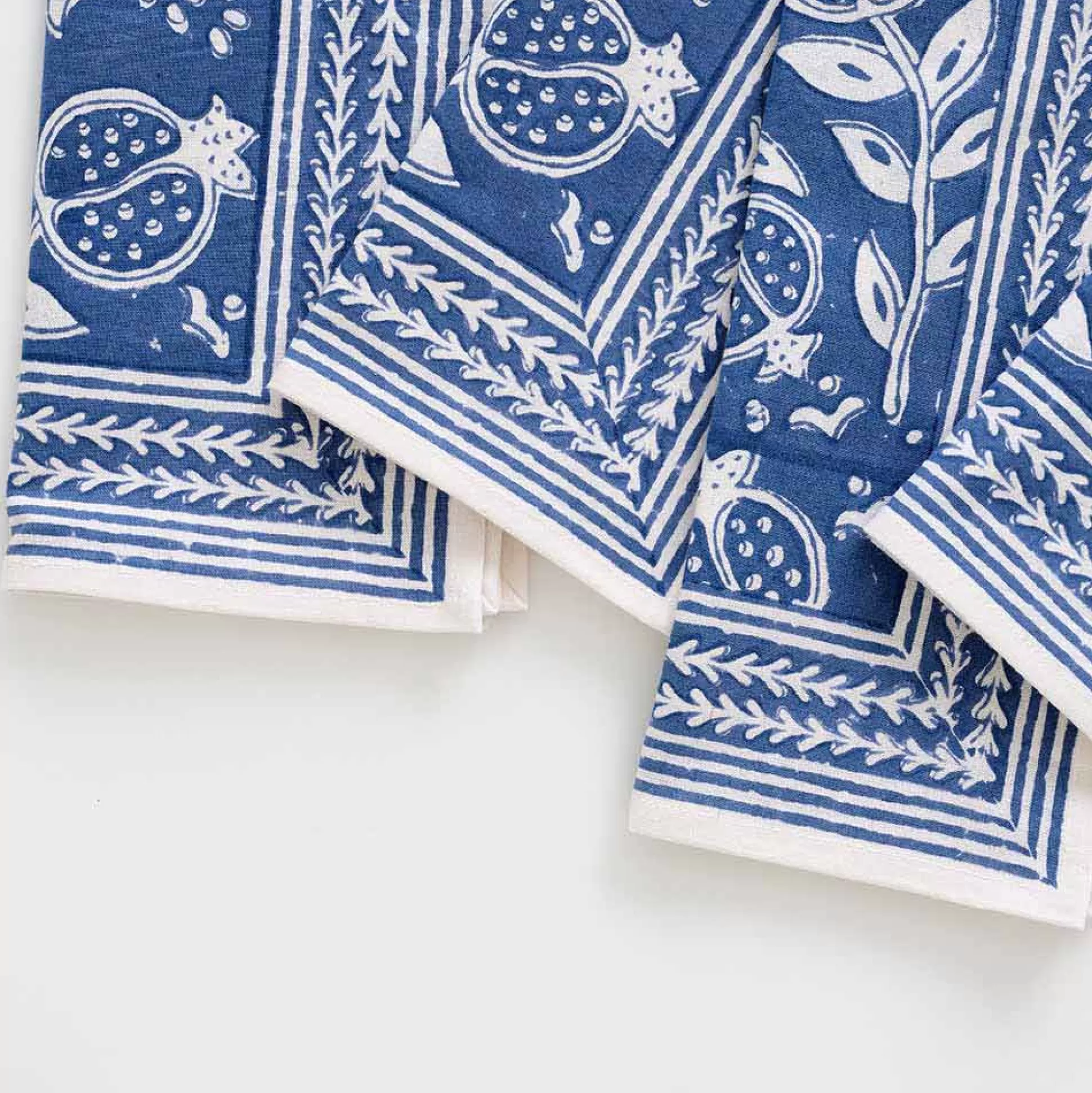 Pomegranate Inc. Napkins*Pomegranate Blue Napkins | Set Of 4