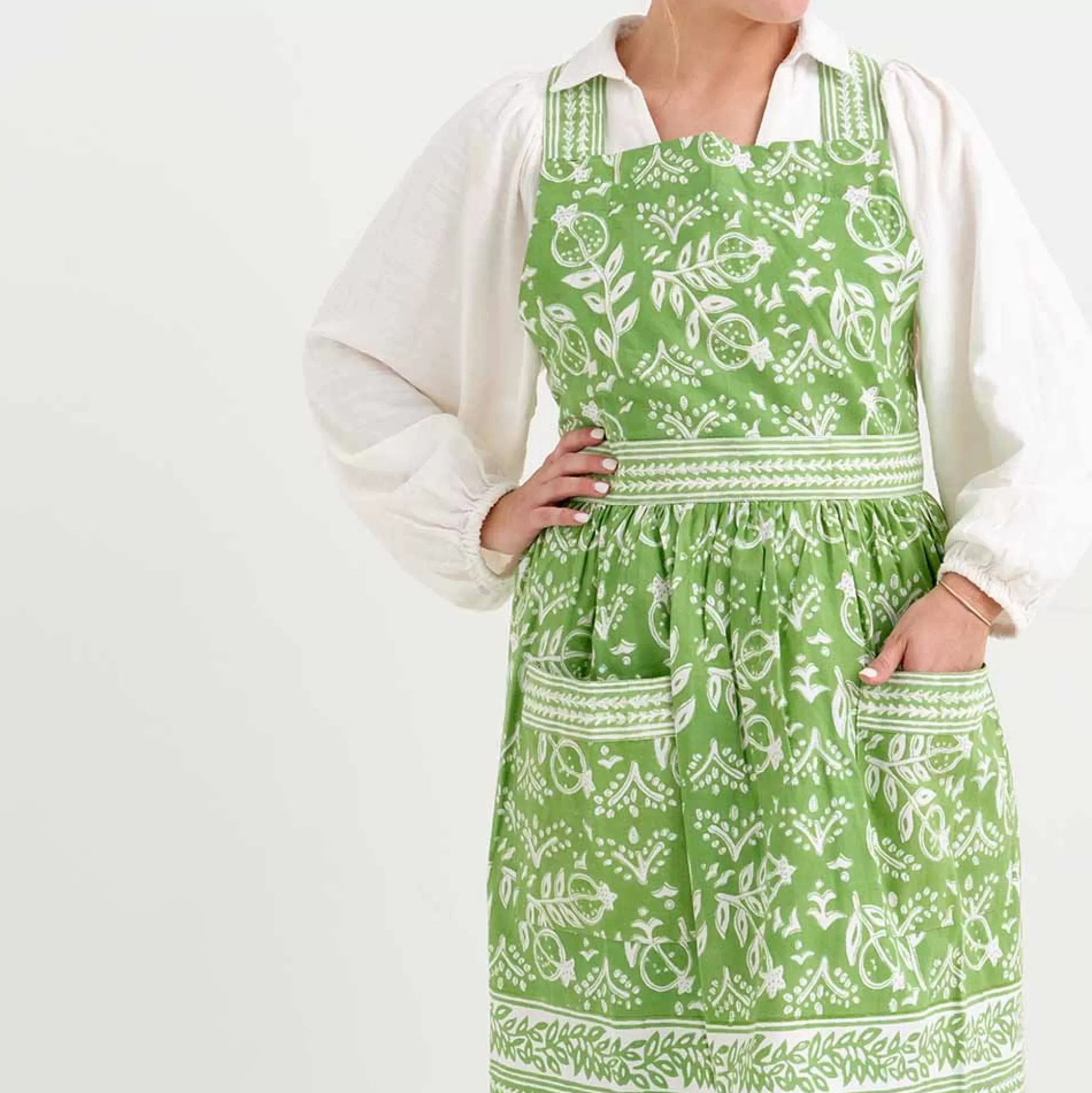 Pomegranate Inc. Aprons*Pomegranate Green Apron