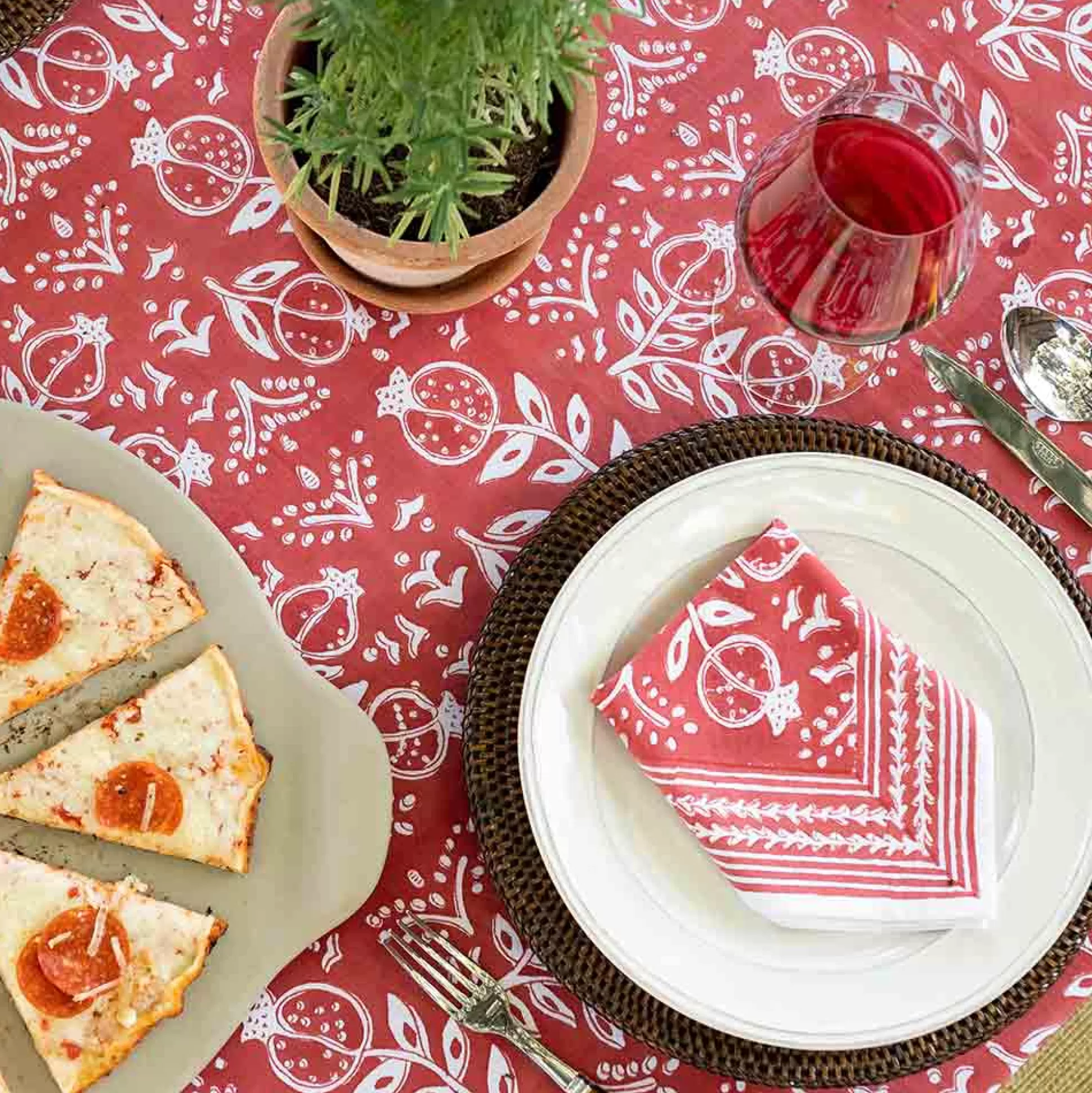 Pomegranate Inc. Napkins*Pomegranate Poppy Napkin | Set Of 4