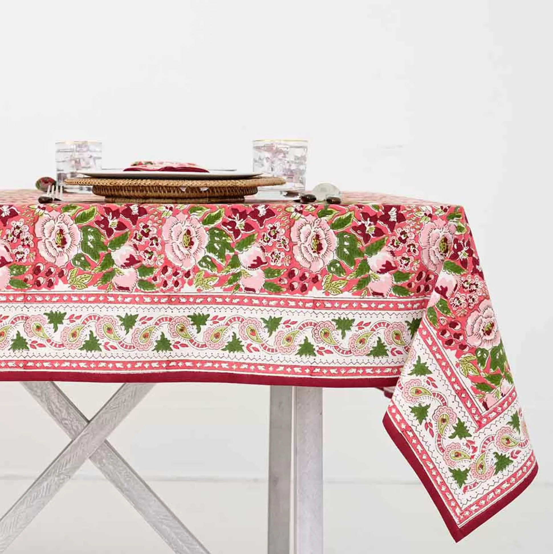 Pomegranate Inc. Tablecloths*Spice Route Garnet Tablecloth