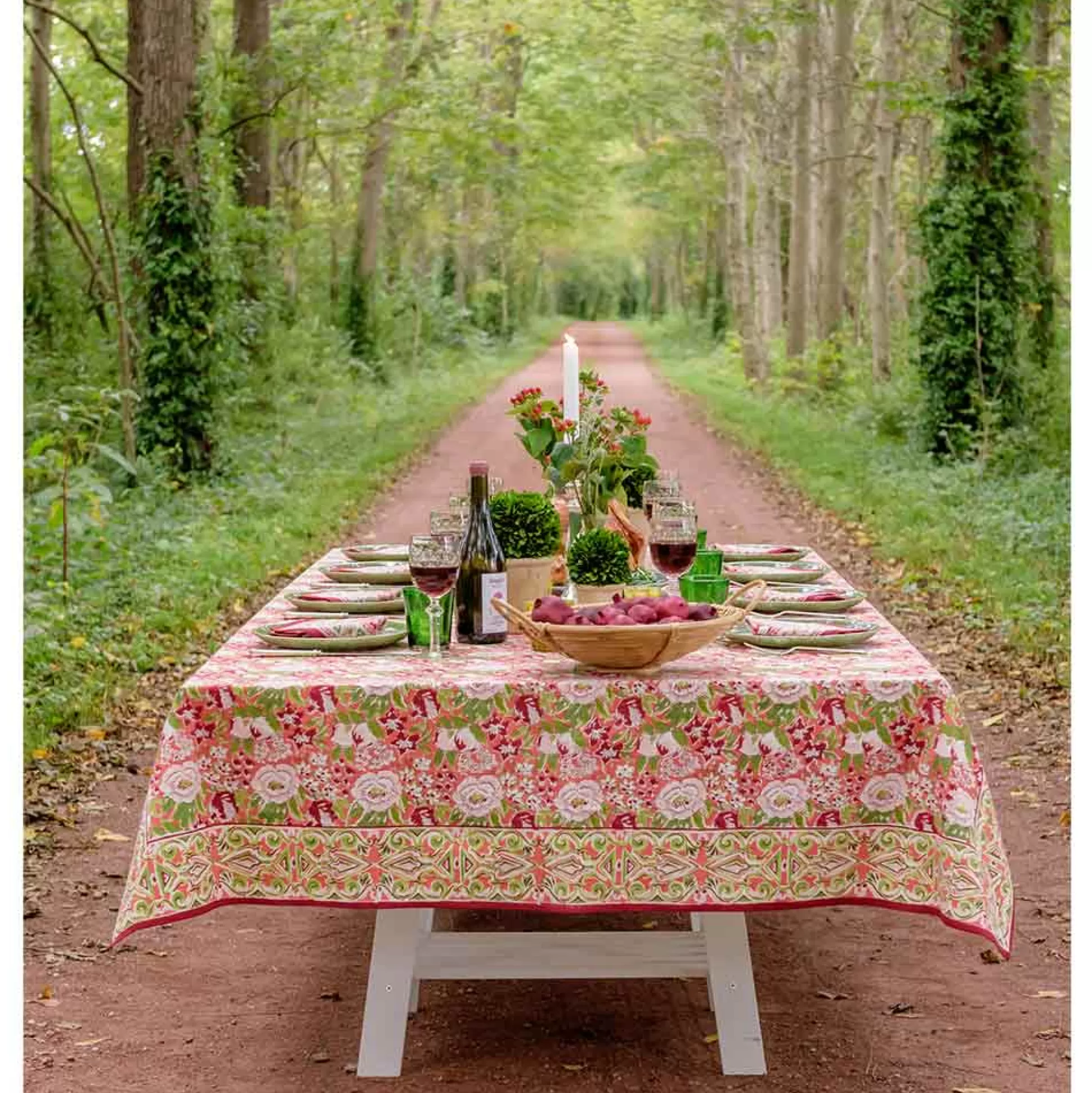 Pomegranate Inc. Tablecloths*Spice Route Garnet Tablecloth