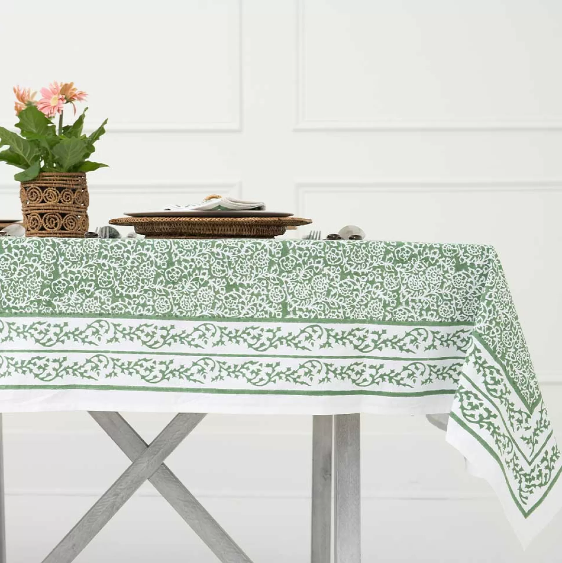 Pomegranate Inc. Tablecloths*Tapestry Green Tablecloth