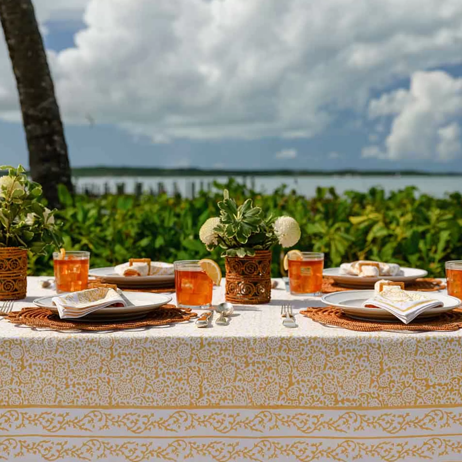 Pomegranate Inc. Tablecloths*Tapestry Marigold Tablecloth