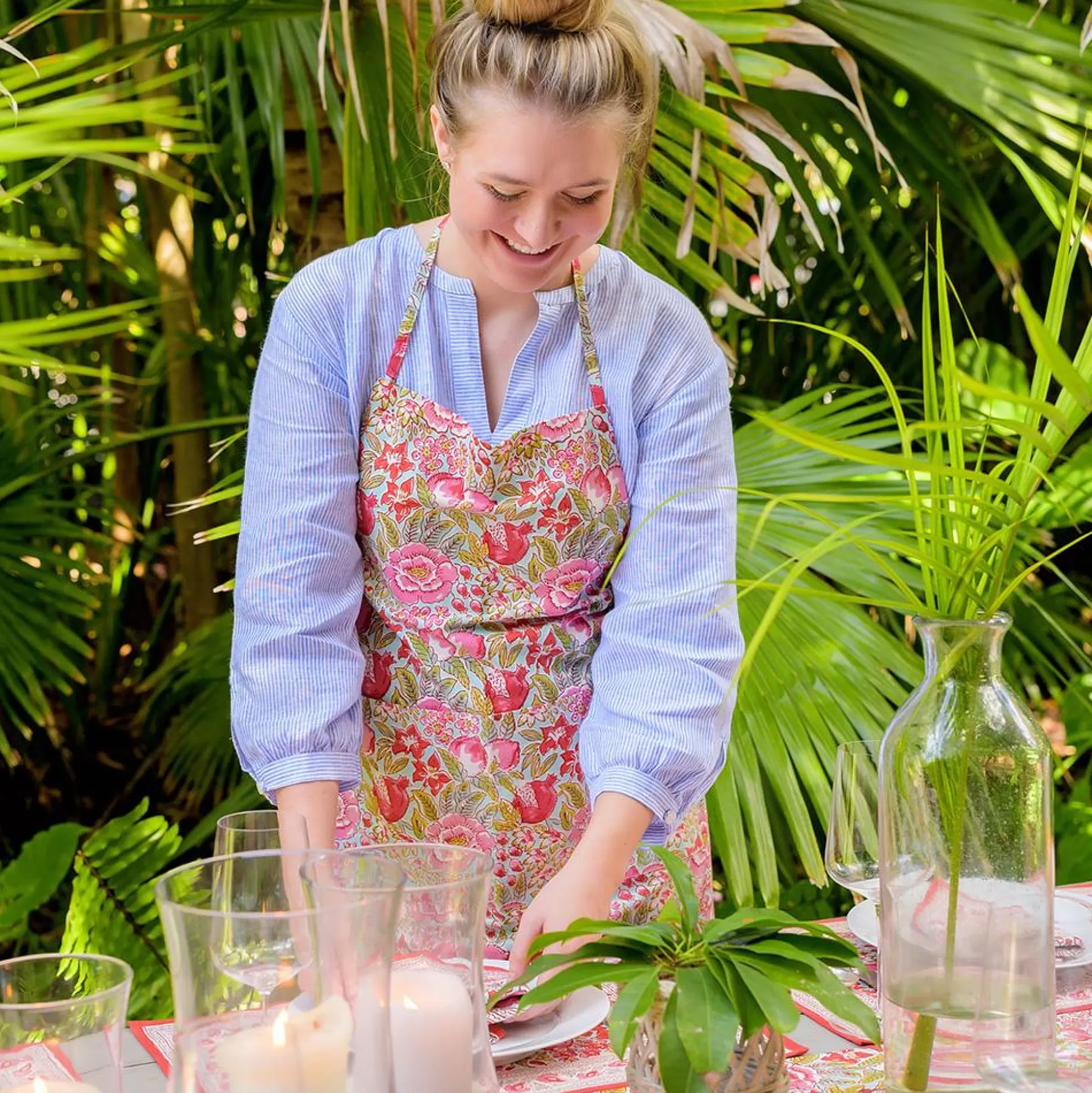 Pomegranate Inc. Aprons*Wildflower Garden Apron