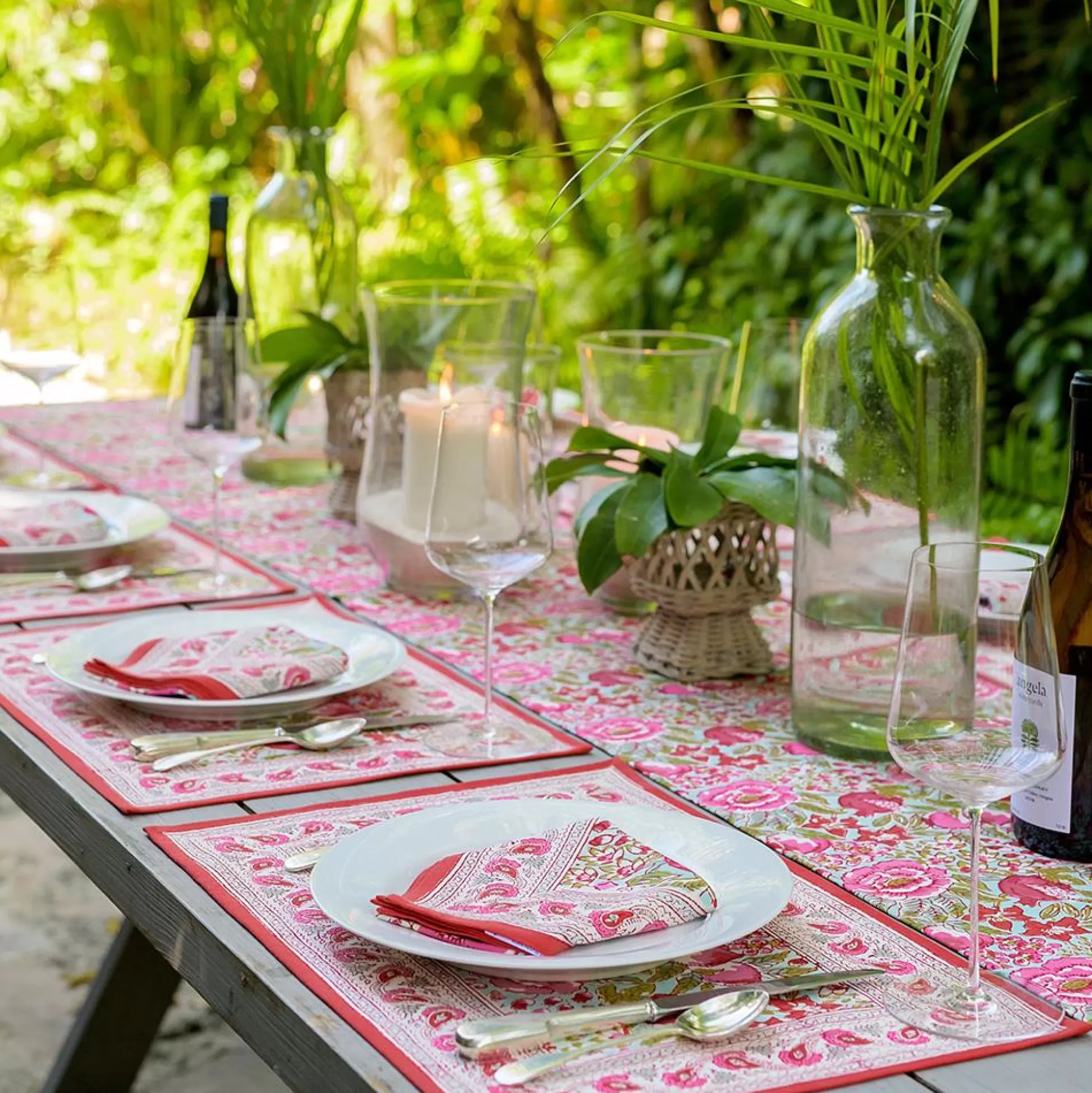 Pomegranate Inc. Table Runners*Wildflower Garden Table Runner